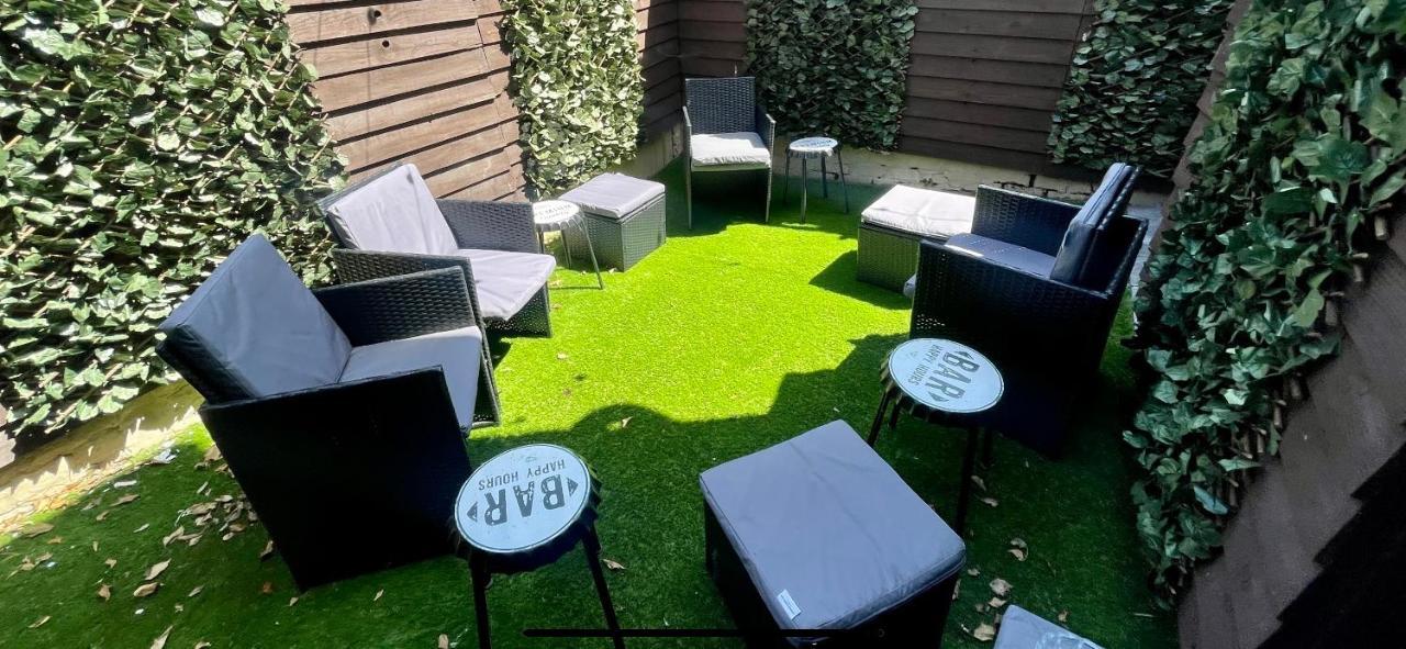 4 Bed 4 Bath House With Free Parking, 5 Mins To Lfc And 15 Mins To City Centre Liverpool Zewnętrze zdjęcie